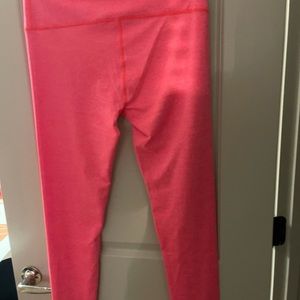 Brand new never warn neon pink yoga pants